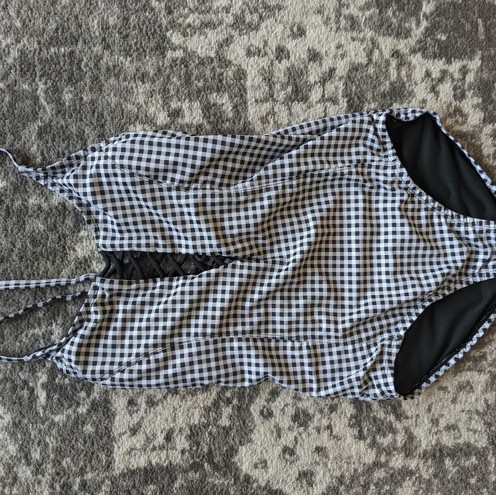 One piece swimsuit